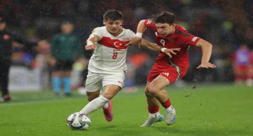 منتخب تركيا يتعادل مع ويلز في دوري الأمم.. وإصابة أردا جولر